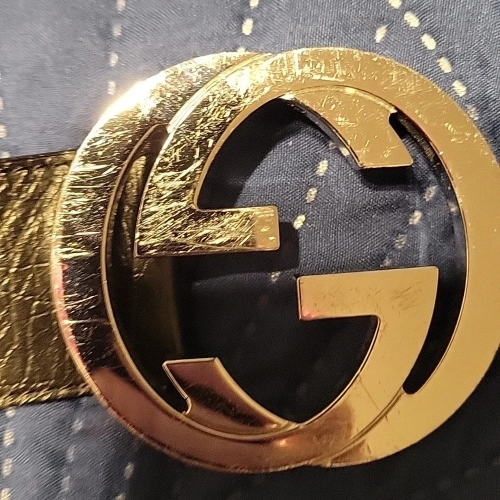 womans Gucci Belt